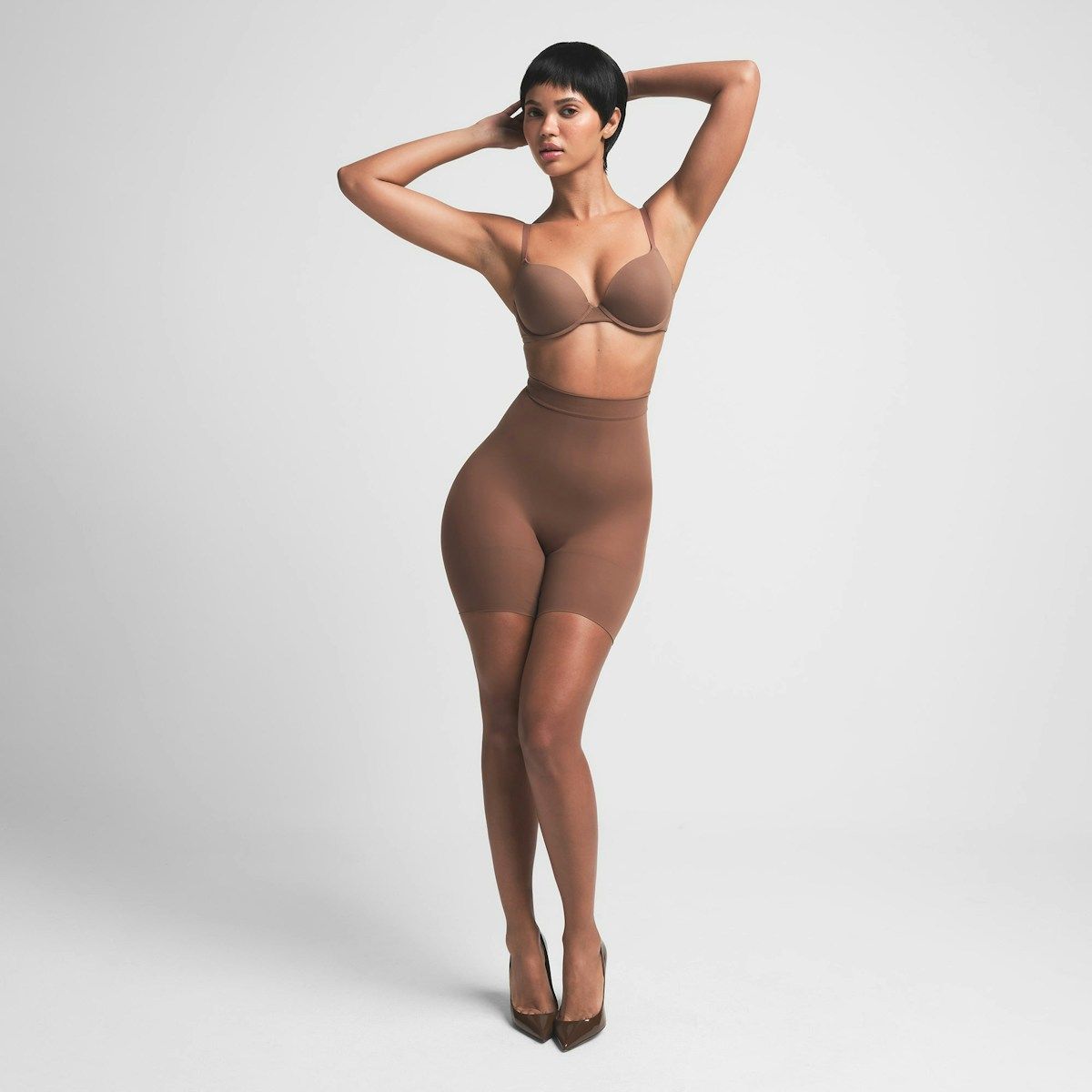 Skims Sheer Seamless High-Waisted Mid Thigh Short