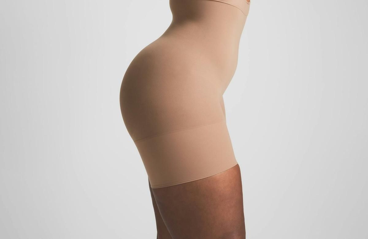 Skims Sheer Seamless High-Waisted Mid Thigh Short