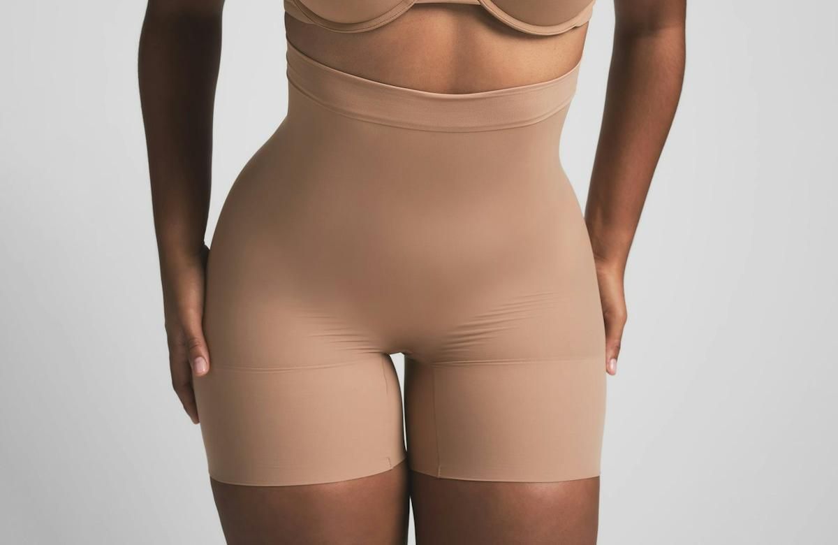 Skims Sheer Seamless High-Waisted Mid Thigh Short