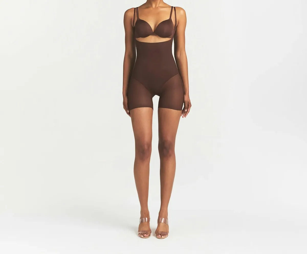Skims Body Core Sculpt Back Smoothing Open Bust Mid Thigh Bodysuit