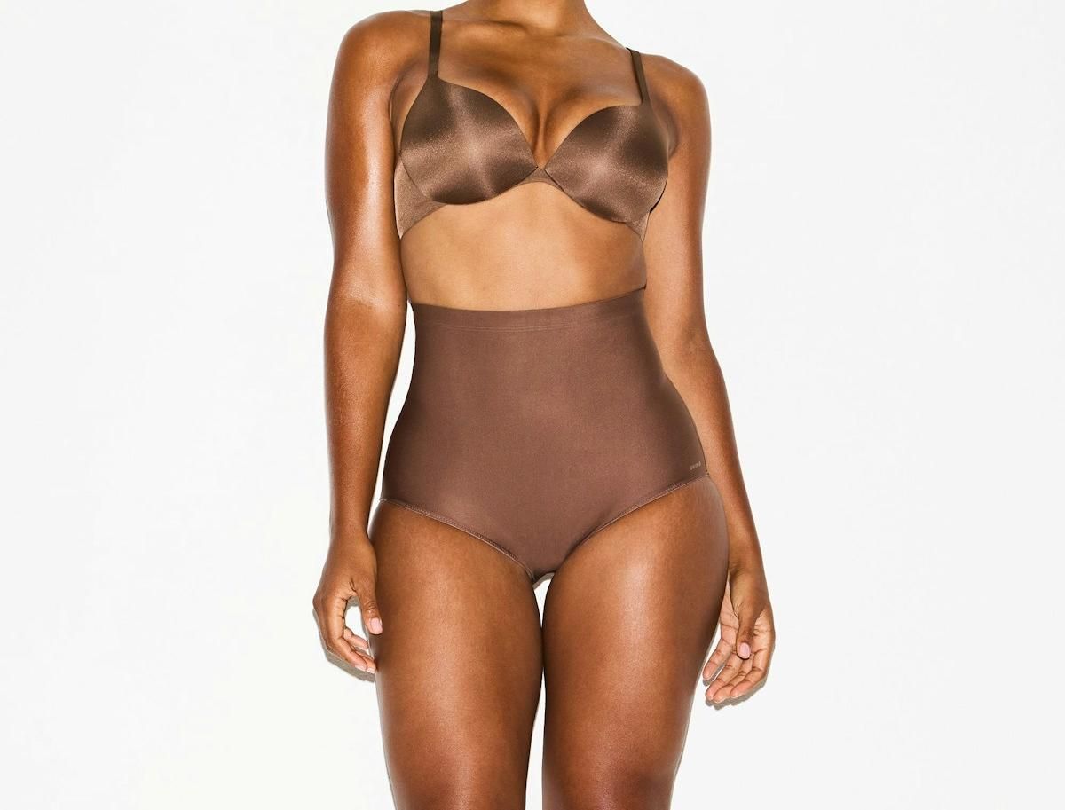 Skims Body Core Sculpt Butt Lifting Brief