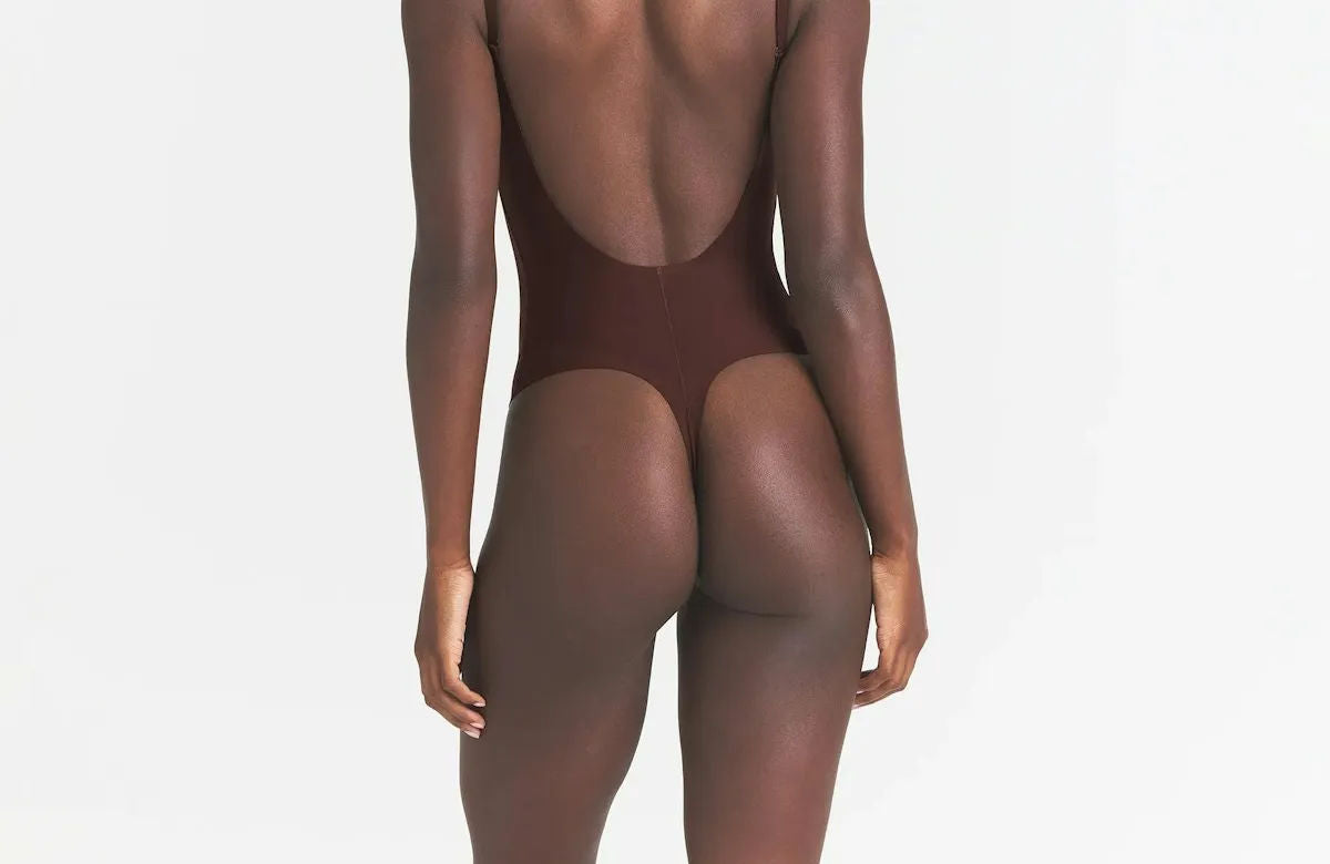 Skims Body Scoop Low Back Thong Bodysuit