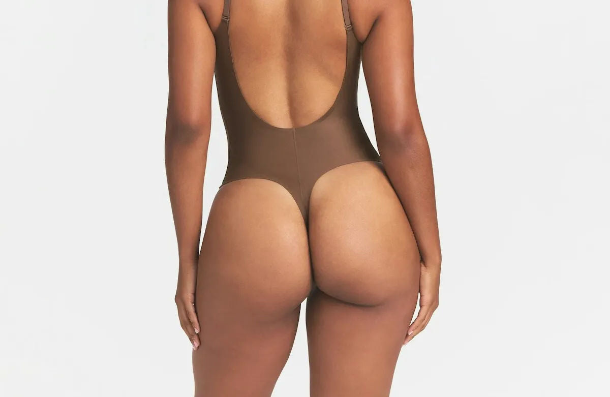 Skims Body Scoop Low Back Thong Bodysuit