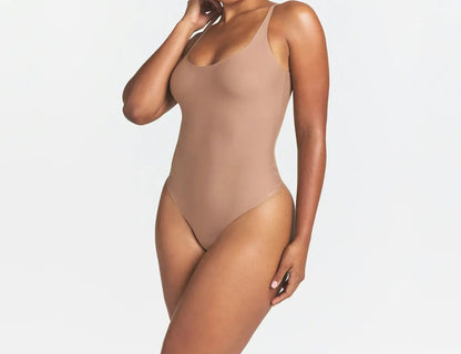 Skims Body Scoop Low Back Thong Bodysuit