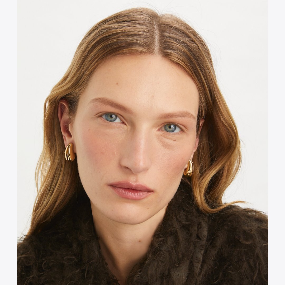 Tory Burch Small Pierced Earrings Light Brass