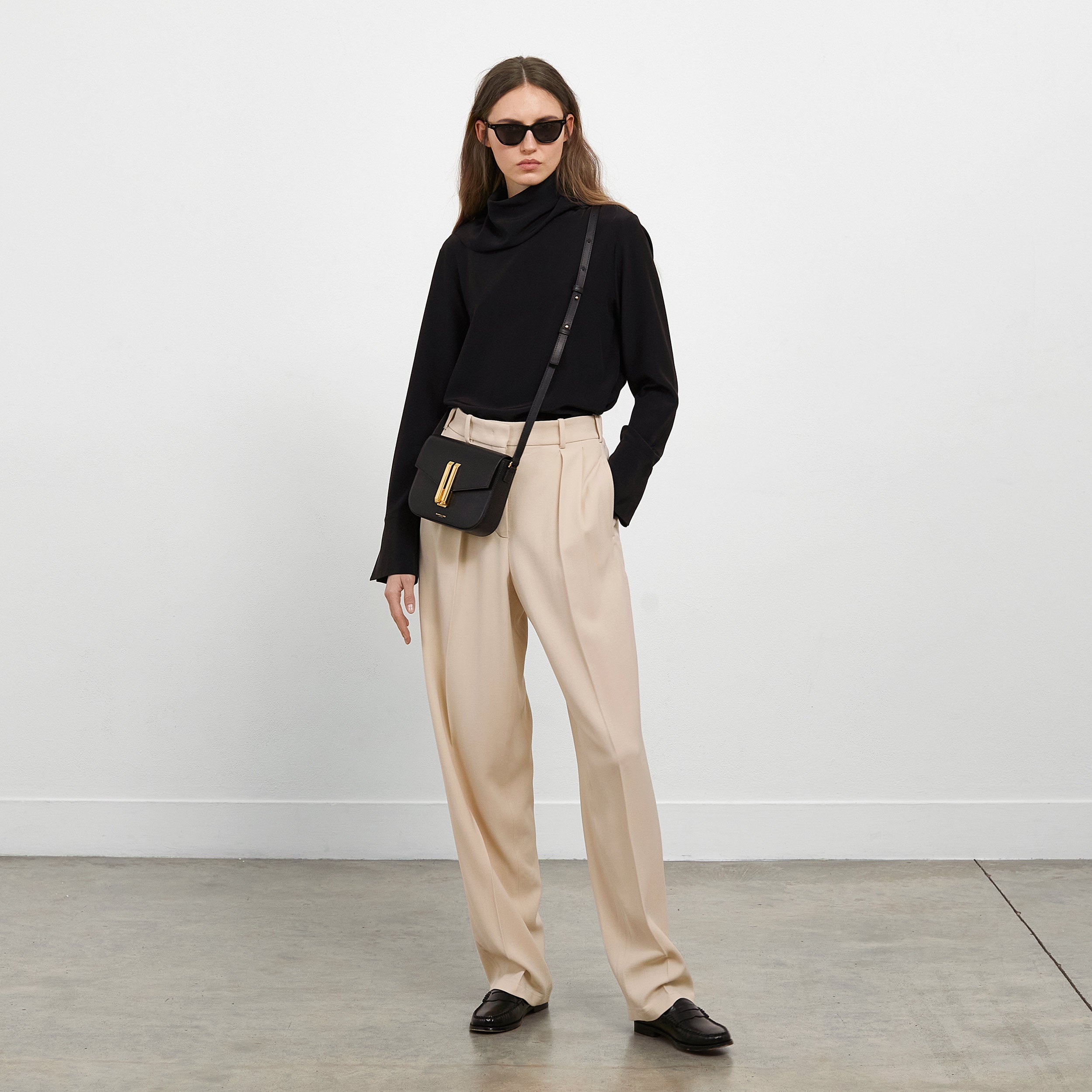 DeMellier The Small Vancouver tan smooth