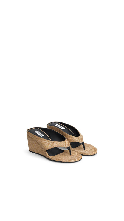 Alaïa Cube Thong Mules In Paper Straw