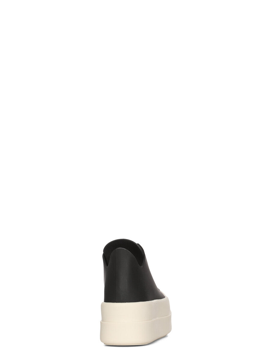 #color_black-milk-milk