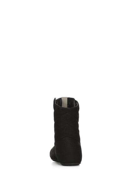 #color_black-black