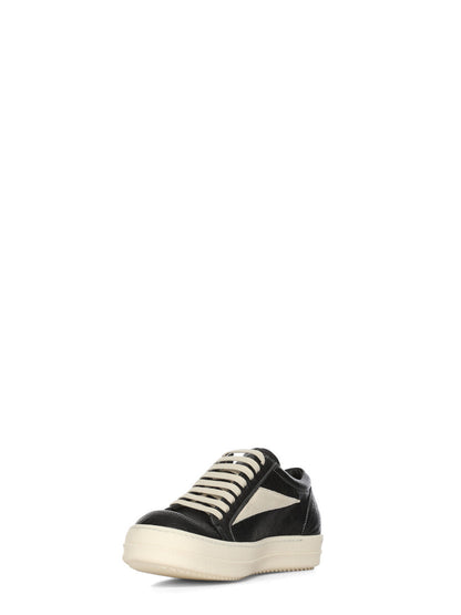 #color_black-milk-milk