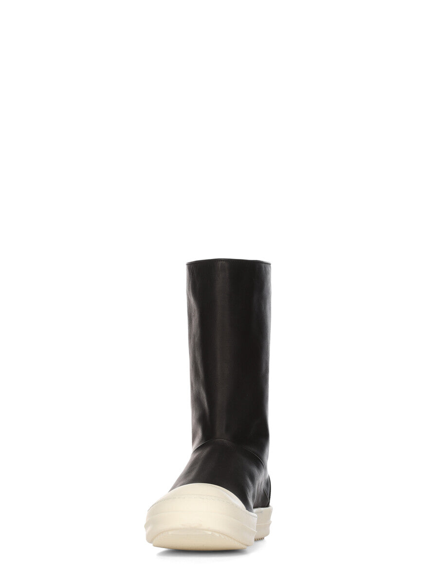 #color_black-milk-milk