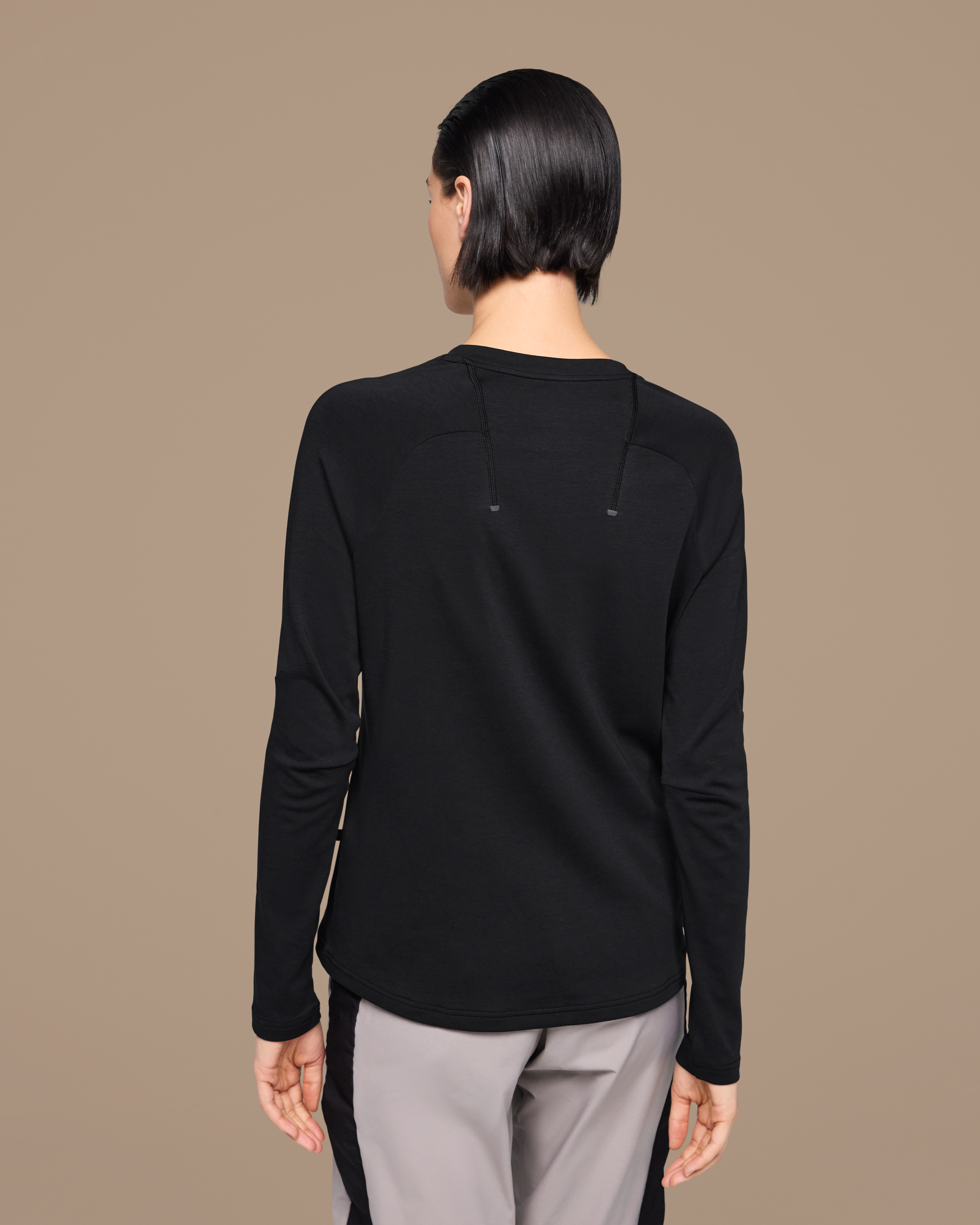on focus long-t Black (Women's)