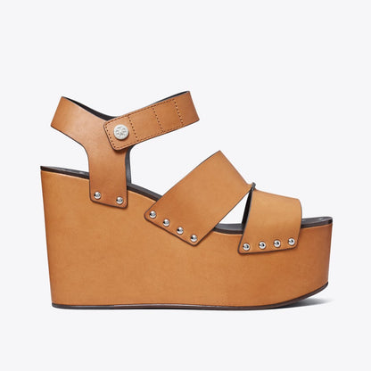 Tory Burch Studded Platform Wedge Camello