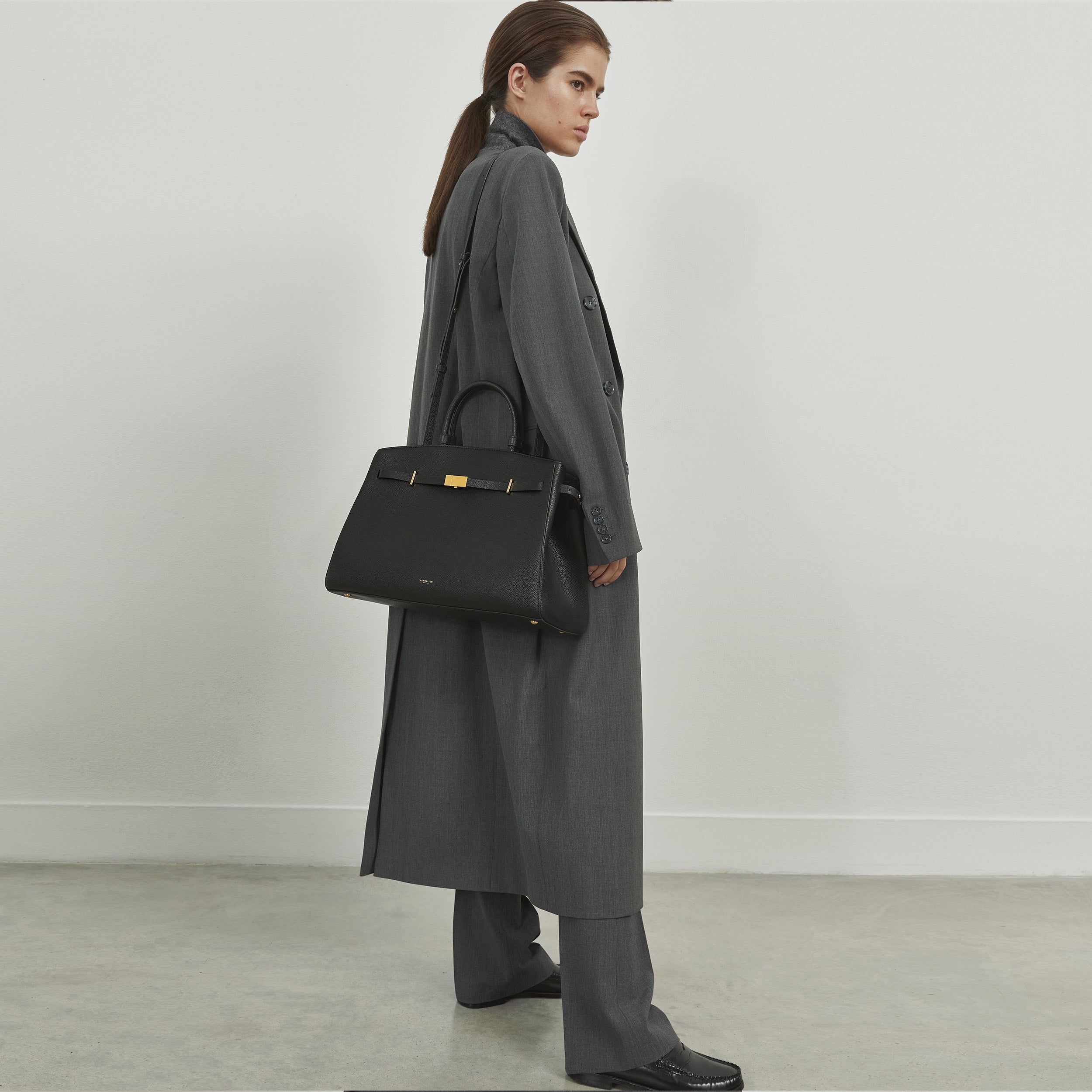 DeMellier The Hudson black lizard effect