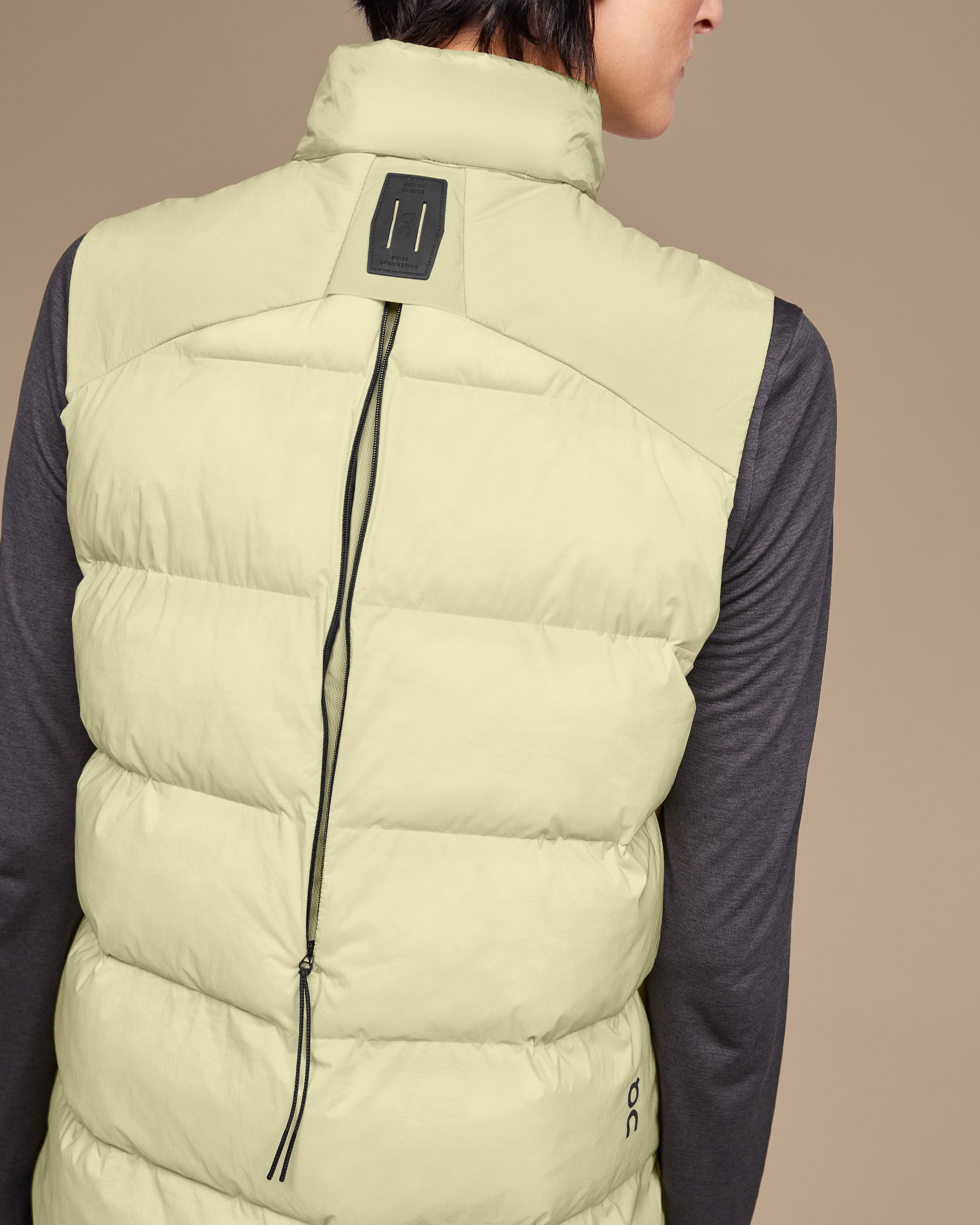 on challenger vest Endive (Women's)
