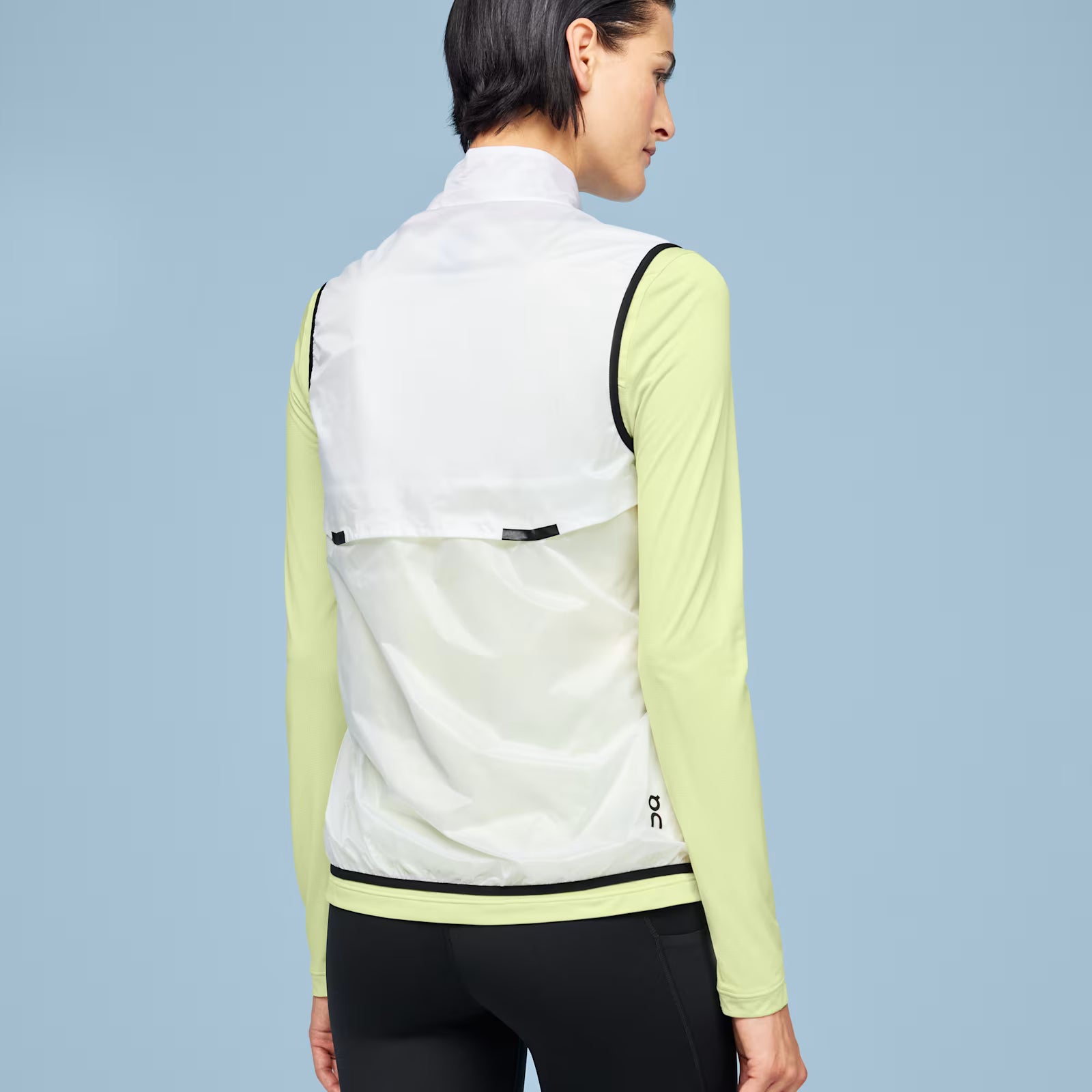 On Weather Vest White | Black (Women'S)