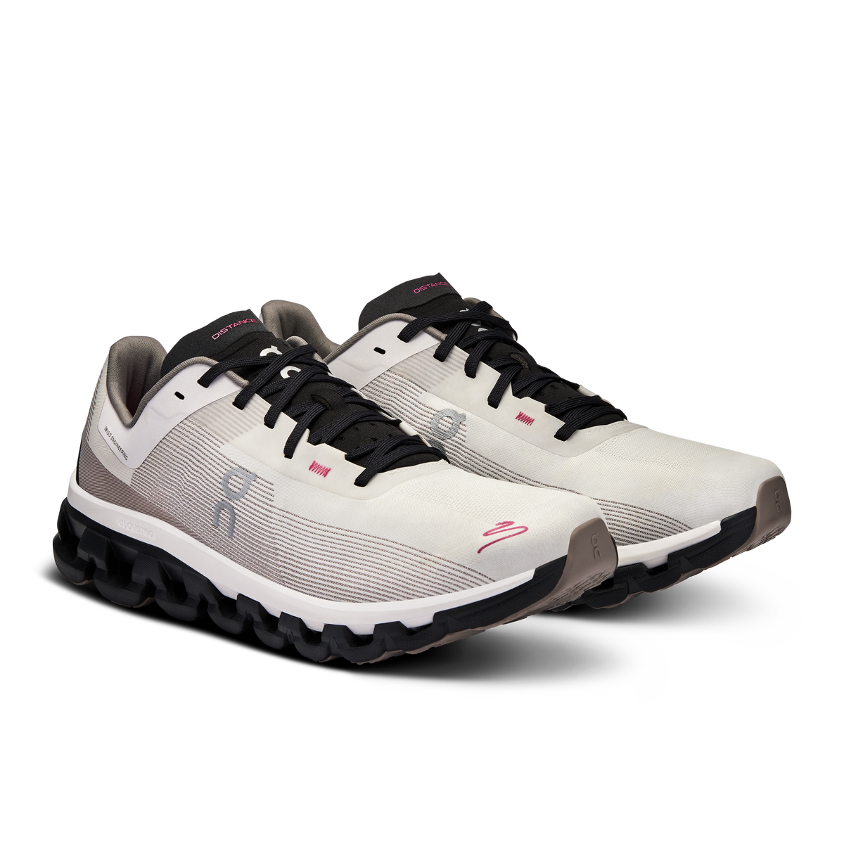 On Cloudflow 4 Distance White Black