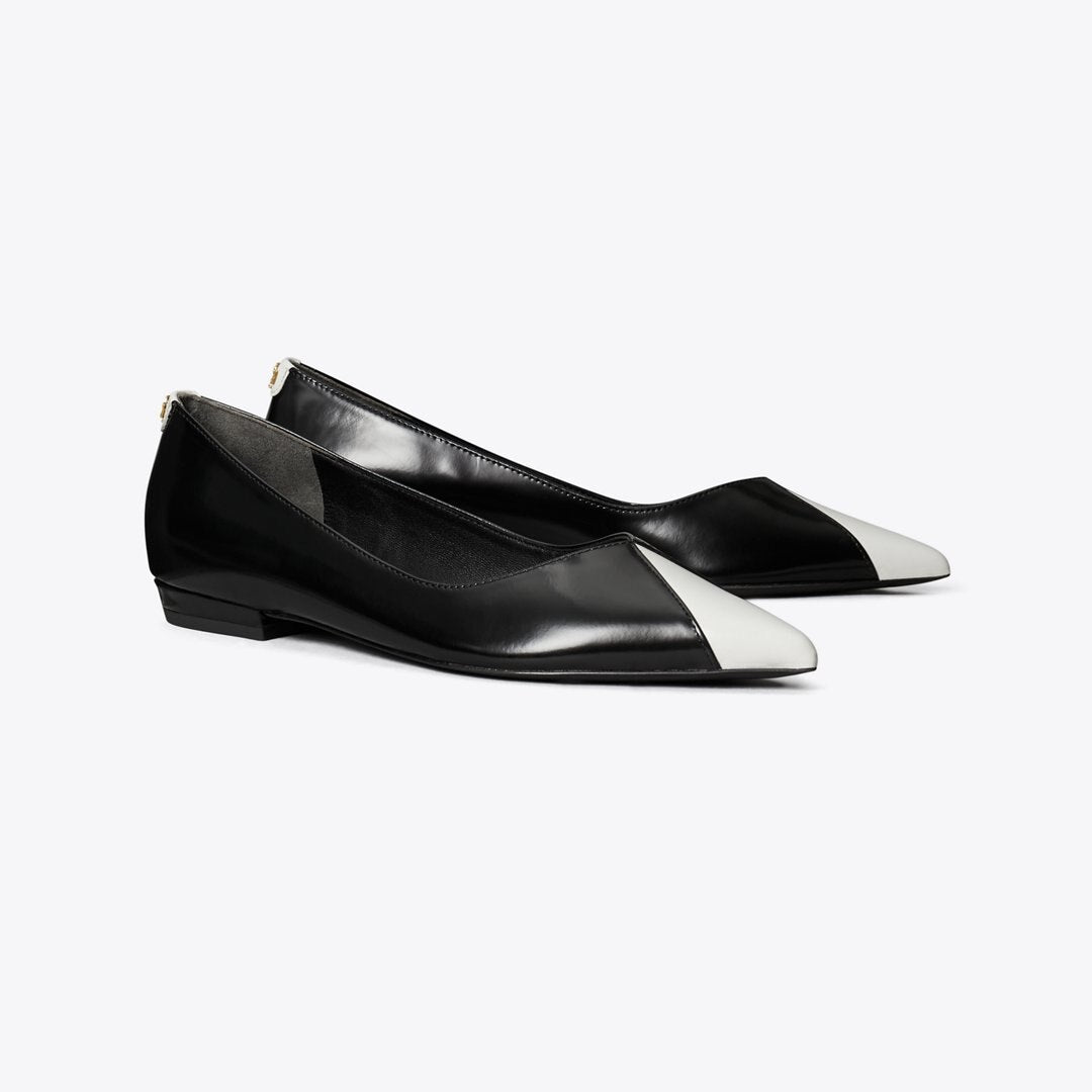 Tory Burch Triangle Pointed Flat PERFECT BLACK / SALT