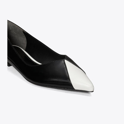 Tory Burch Triangle Pointed Flat PERFECT BLACK / SALT