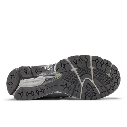New Balance 1906R Light Silver Metallic With Alkaline Green Light Silver Metallic With Alkaline Green