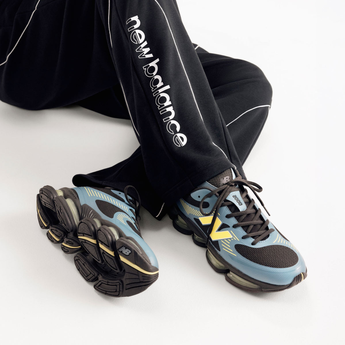 New Balance Night Lights Abzorb 2000 Black