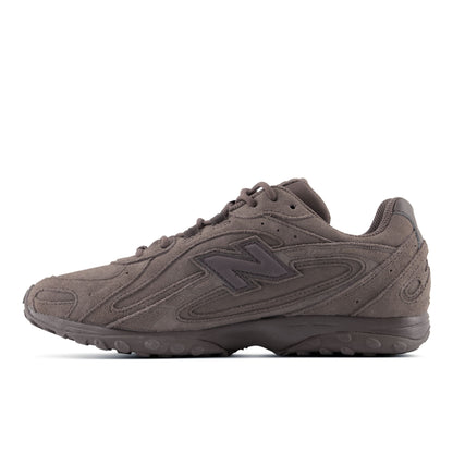 New Balance 204L Brown