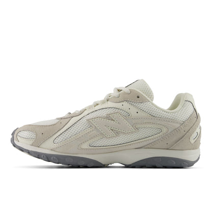 New Balance 204L Beige