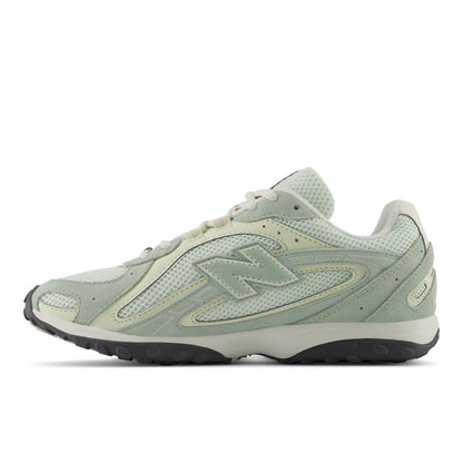 New Balance 204L Green