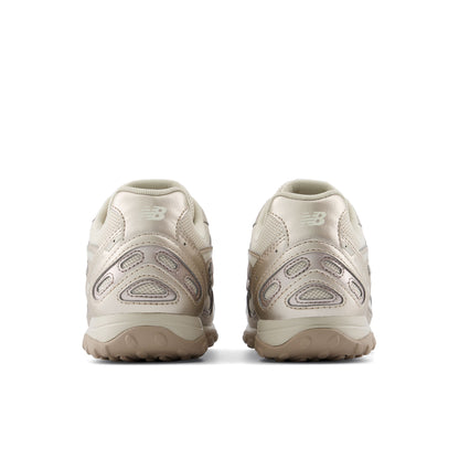 New Balance 204L Grey