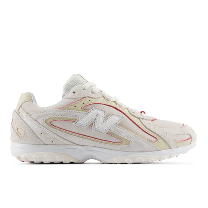 New Balance 204L Sea Salt With Bone And Pink Eraser Sea Salt With Bone And Pink Eraser