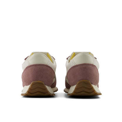 New Balance 471 Pink