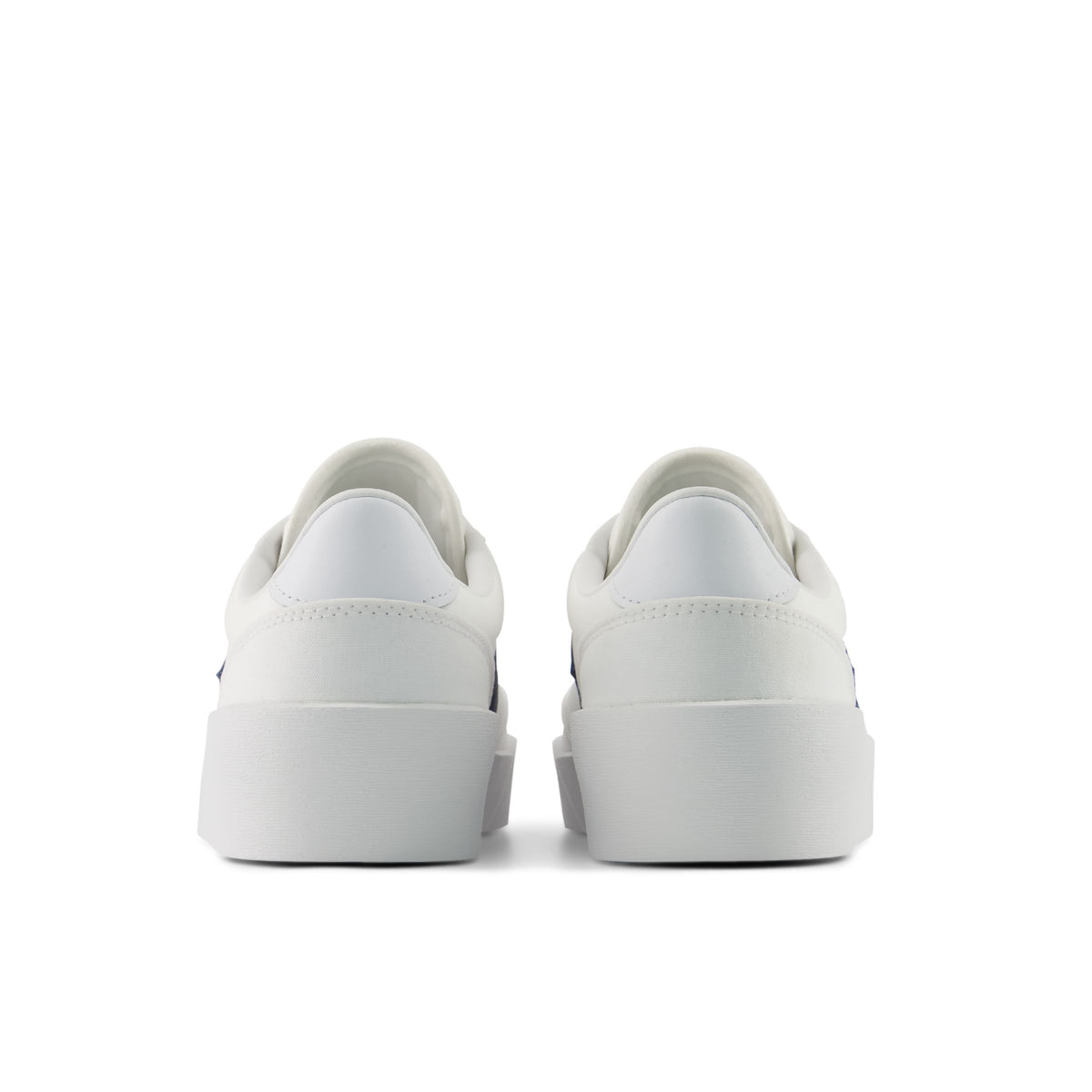 New Balance 750 White