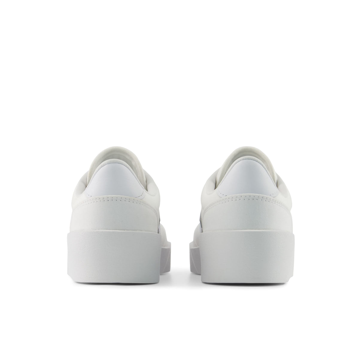 New Balance 750 White