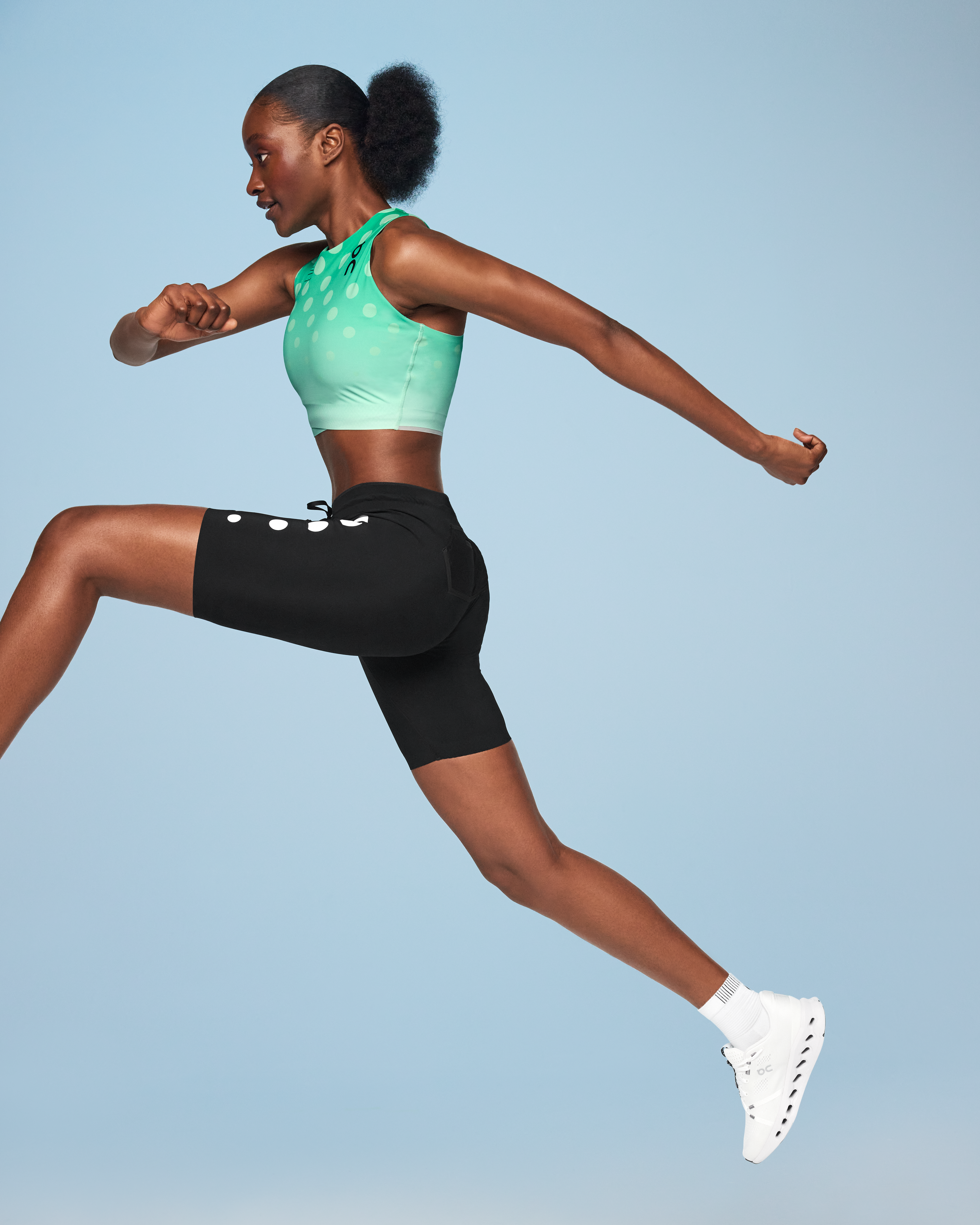 On Marathon Short Tight Distance Black (Women's)