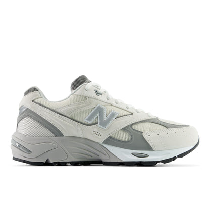 New Balance 880R White