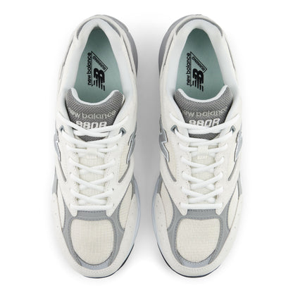 New Balance 880R White