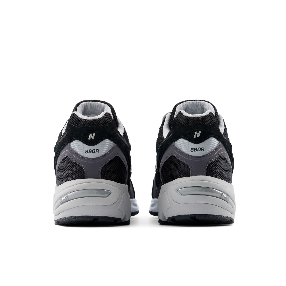 New Balance 880R Black