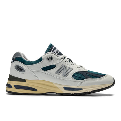 New Balance Made in UK 991v2 Grey with Balsam and Total Eclipse