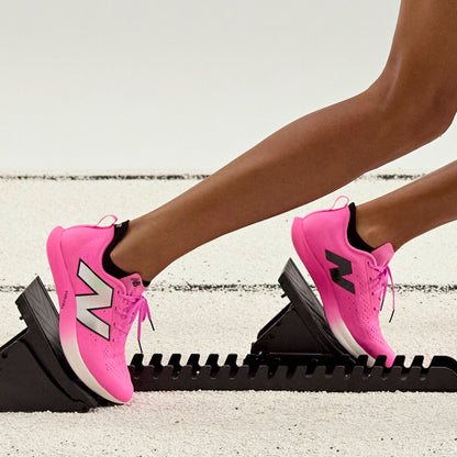 New Balance Gabby Thomas Fuelcell Supercomp Md-X V3 Pink