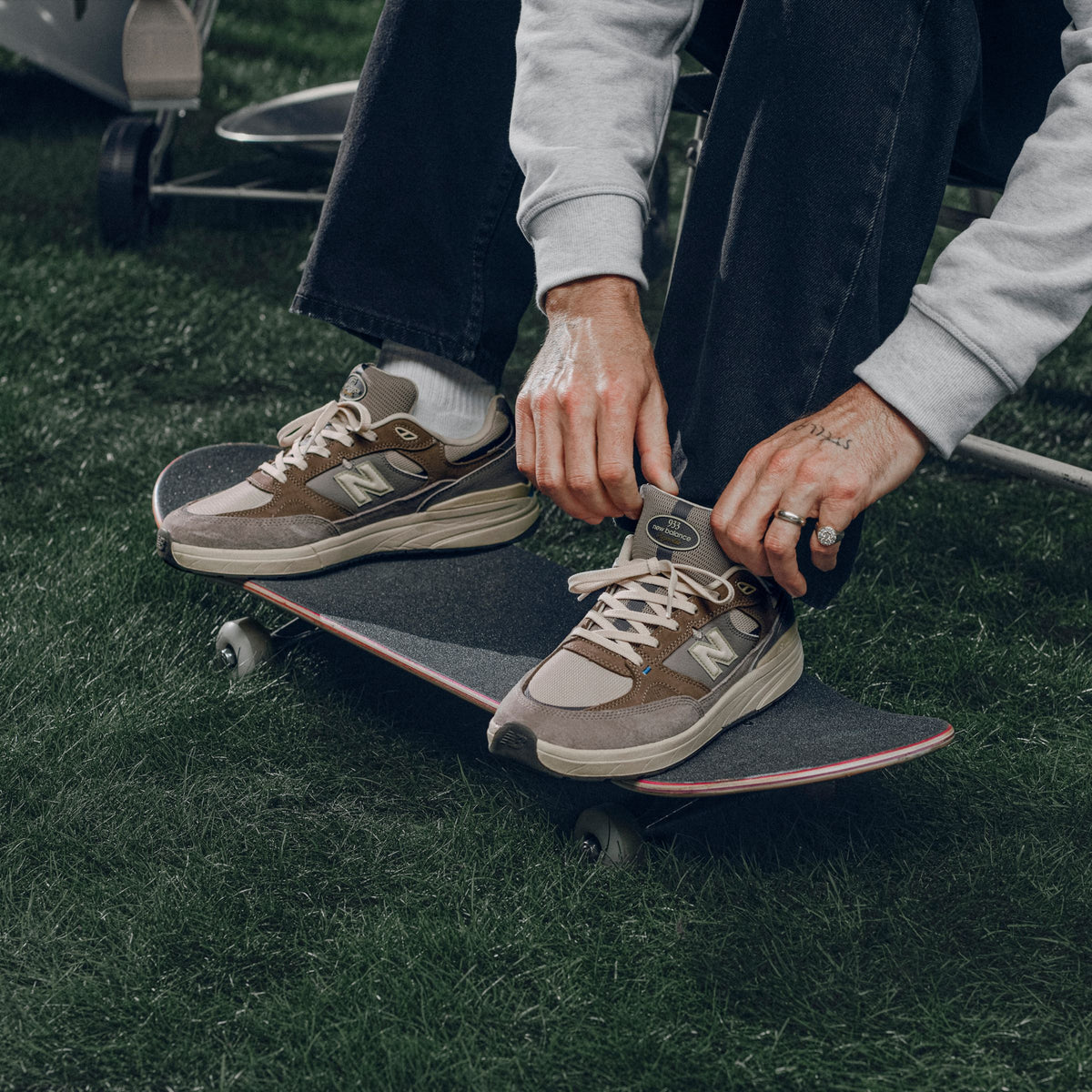 New Balance Nb Numeric Andrew Reynolds 933 Grey
