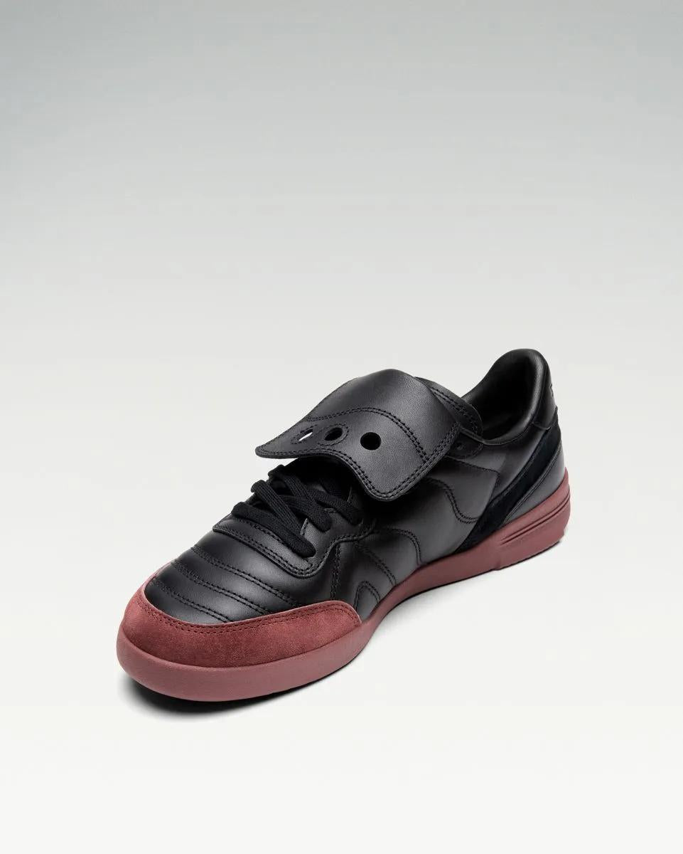 Saucony 586i S Black | Currant