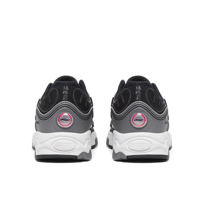 Saucony Matrix Black | White | Metallic