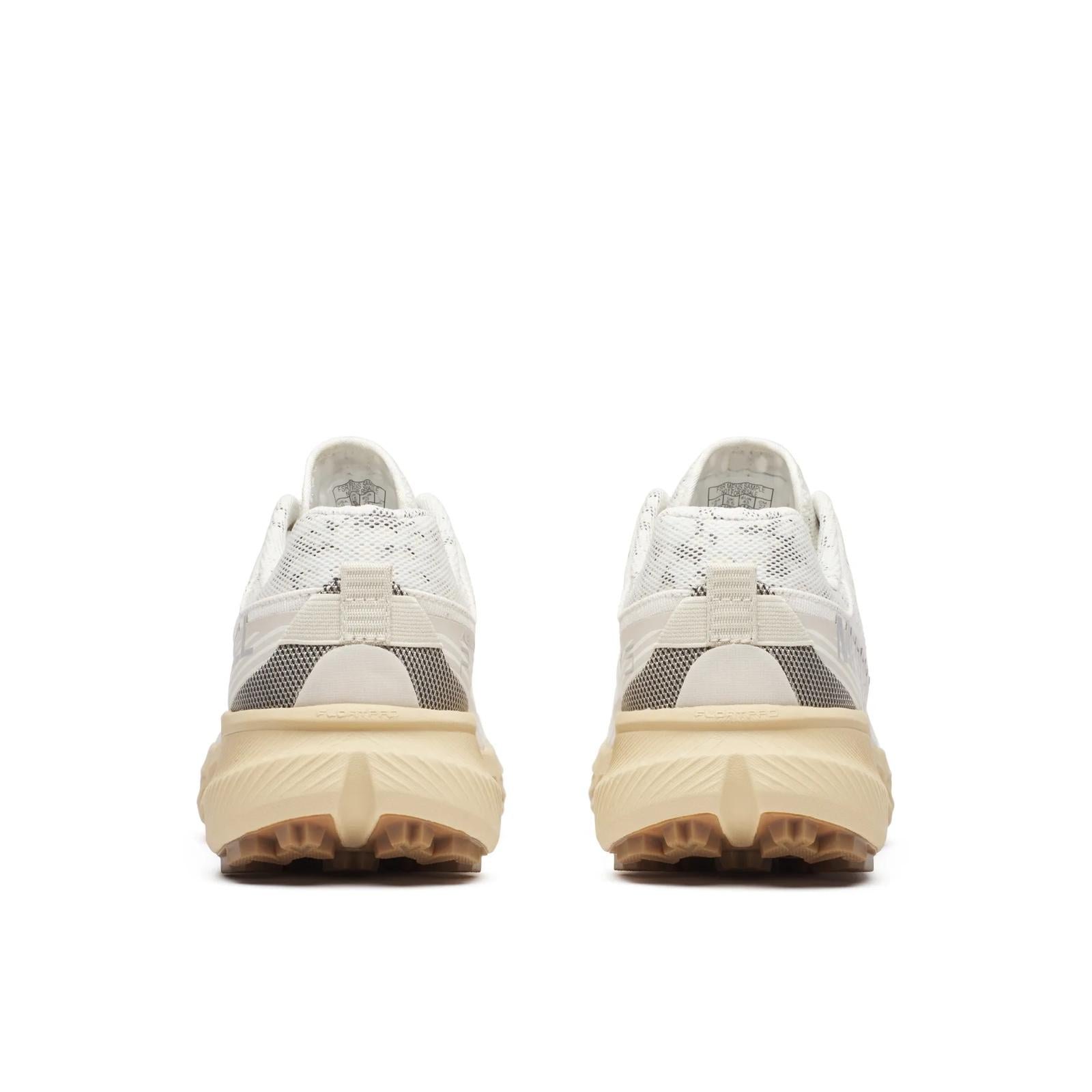 Merrell Men's Agility Peak 5 Chalk
