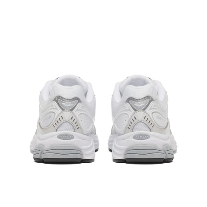 Saucony ProGrid Omni 9 Distract White | Grey