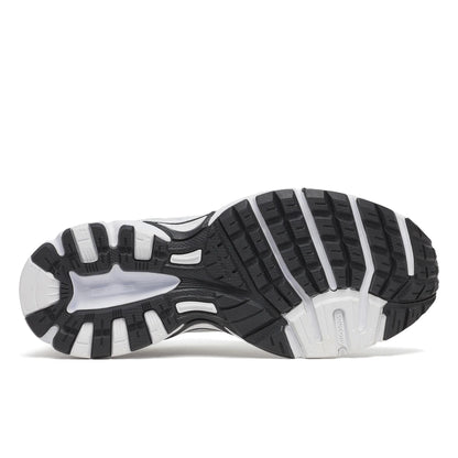 Saucony Women's Ride Millennium White | Silver