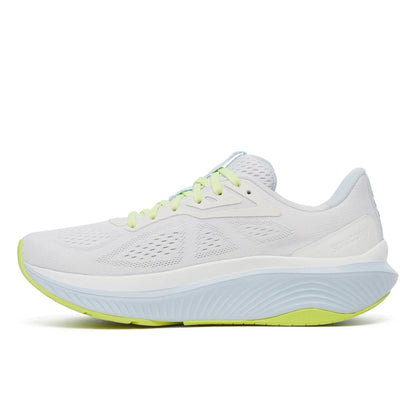Saucony Women's Echelon 10 White | Ballad