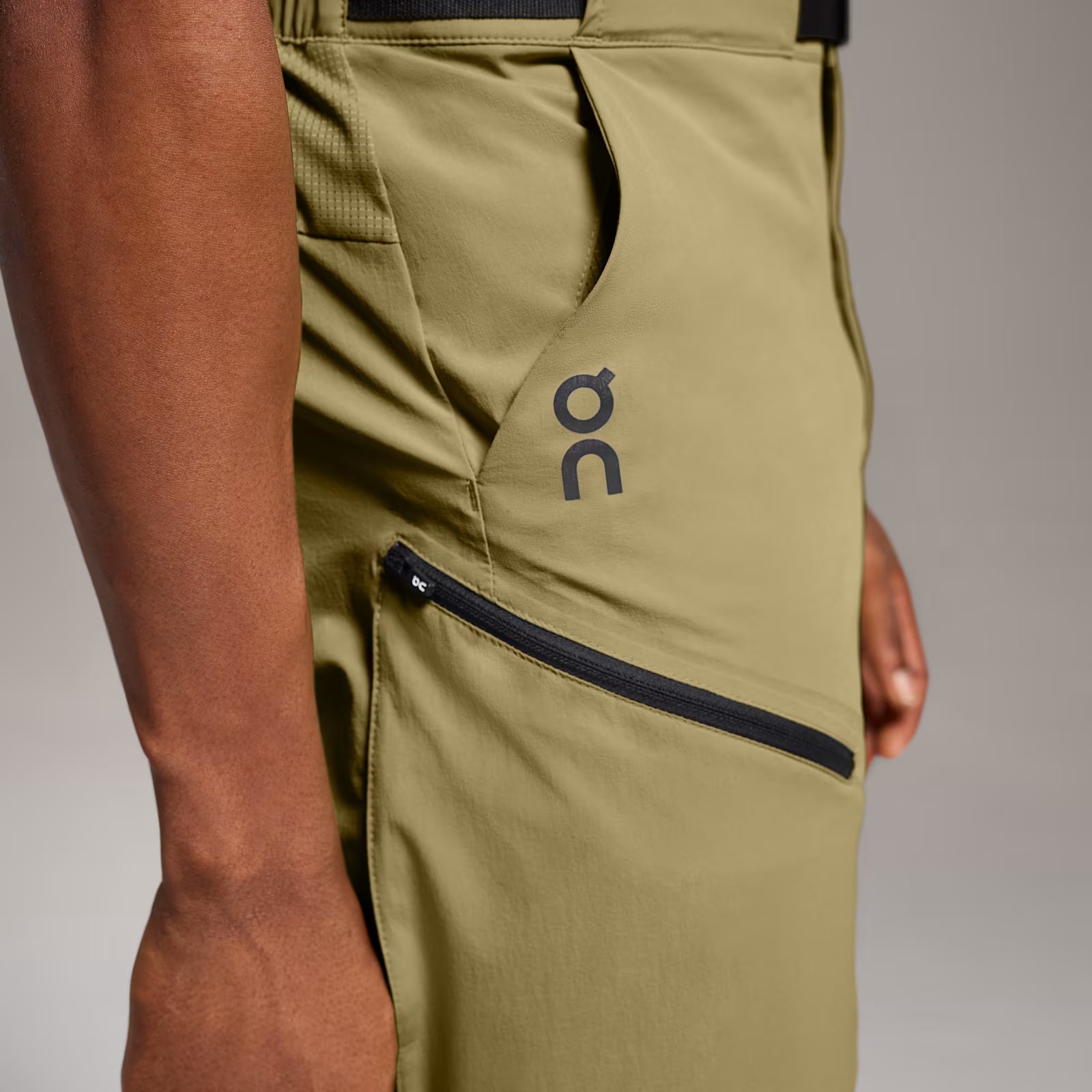 On Trek Pants Safari | Black