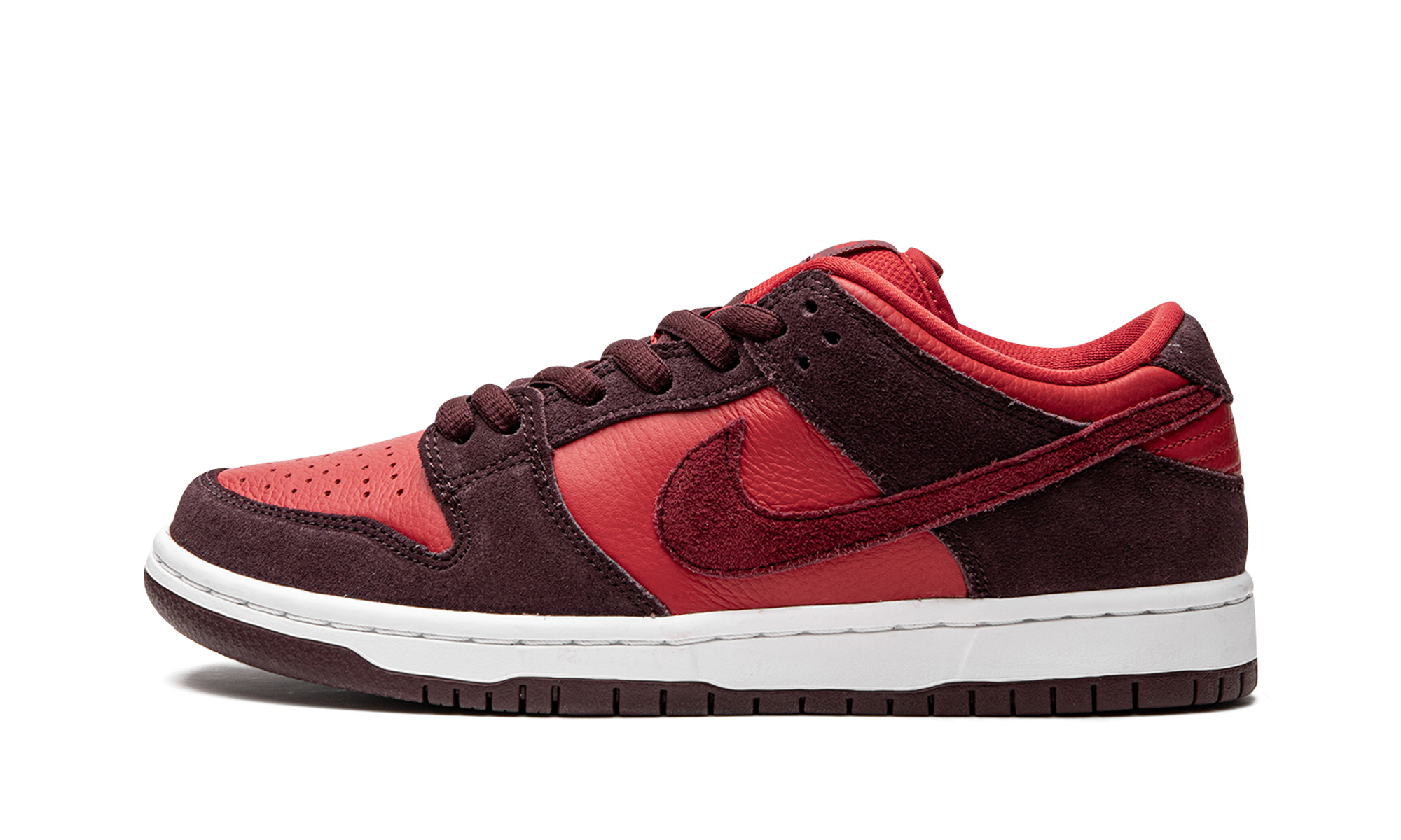 Nike SB Dunk Low Cherry