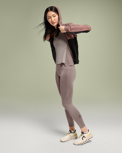on performance tights Ash (Women's)