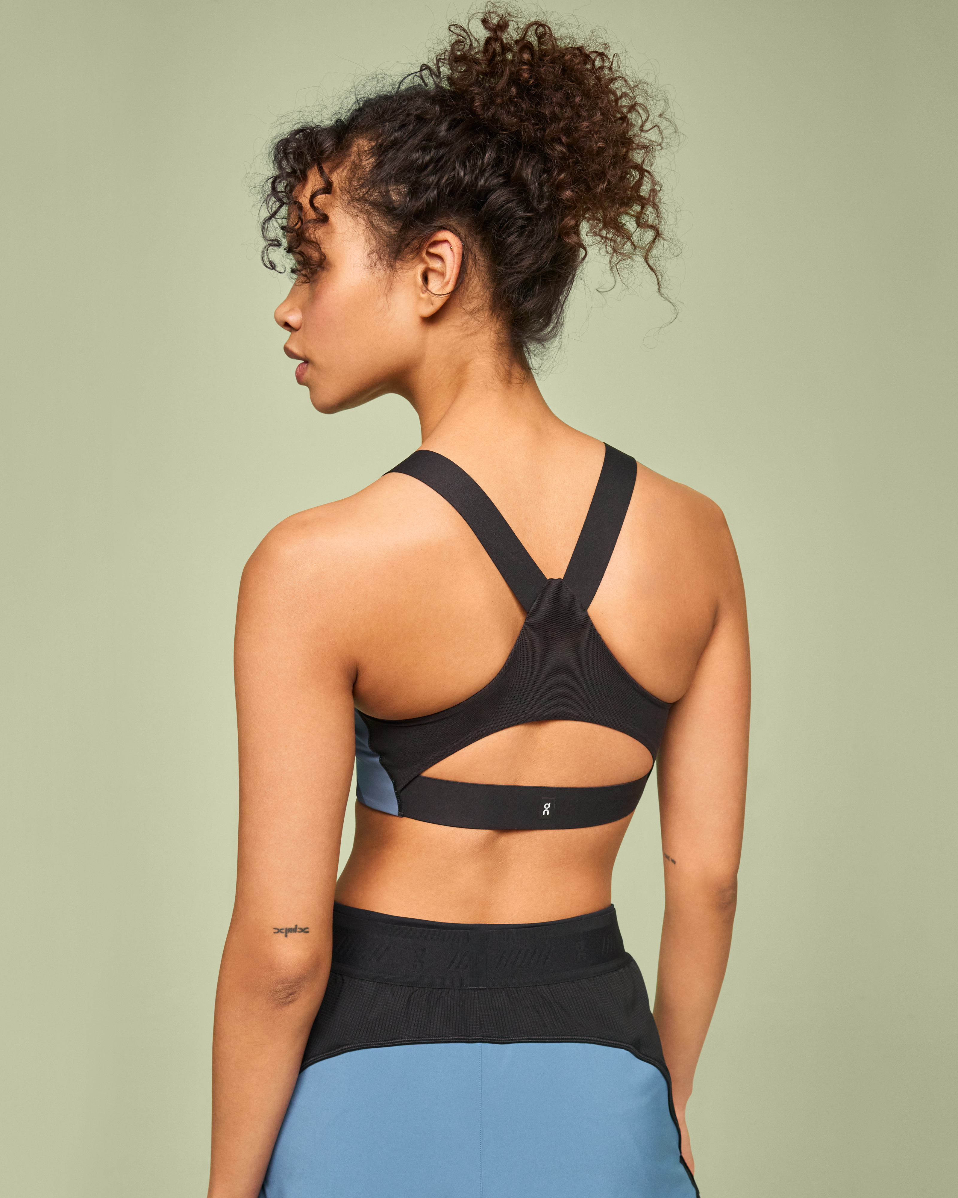On Performance Bra Stellar | Black (Women'S)